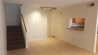 Photo #6: 2232795 Listing