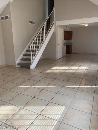 Photo #4: 2232797 Listing 