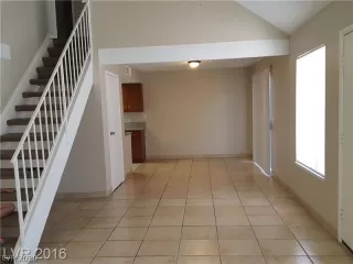 Photo #5: 2232797 Listing 