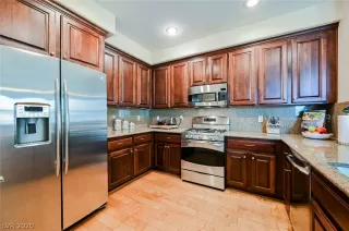 Photo #2: 2232812 Listing 