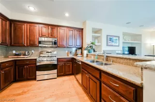 Photo #4: 2232812 Listing 