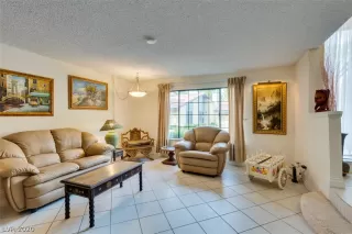 Photo #6: 2232858 Listing 