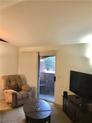 Photo #5: 2232863 Listing