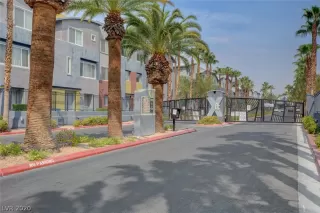 Photo #1: 2232905 Listing 
