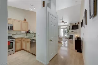 Photo #3: 2232939 Listing 