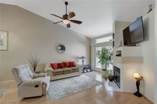 Photo #5: 2232939 Listing 