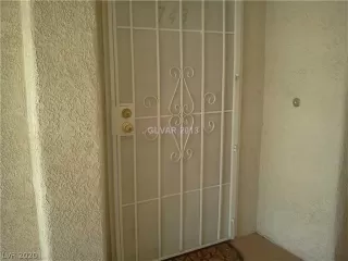 Photo #5: 2232959 Listing 