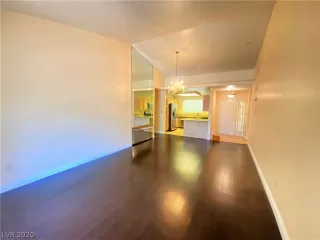 Photo #2: 2232998 Listing