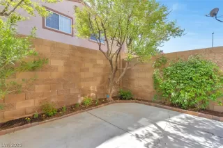 Photo #2: 2233002 Listing