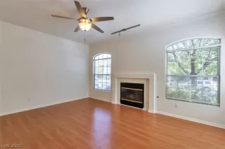 Photo #6: 2233002 Listing