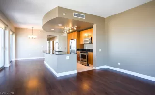 Photo #2: 2233041 Listing