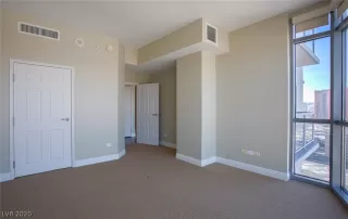 Photo #3: 2233041 Listing