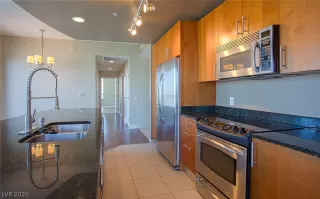 Photo #4: 2233041 Listing