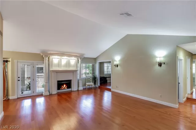 MLS: 2233075 Condo For Sale