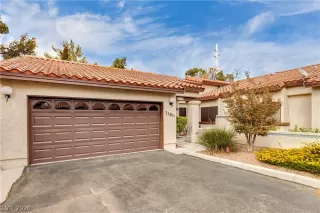 Photo #1: 2233075 Listing