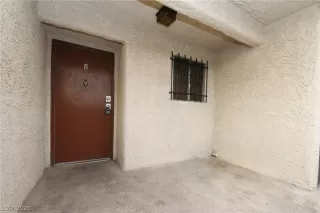 Photo #1: 2233097 Listing