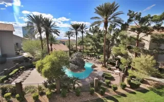 Photo #3: 2233121 Listing