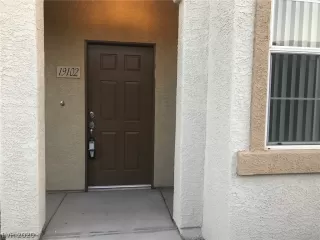 Photo #3: 2233134 Listing