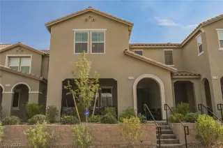 Photo #1: 2233145 Listing