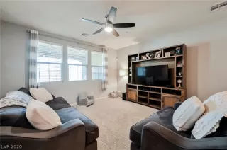 Photo #5: 2233145 Listing