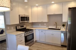 Photo #1: 2233152 Listing