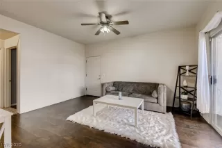 Photo #2: 2233188 Listing