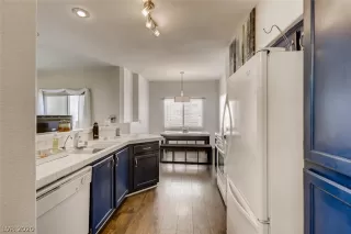 Photo #5: 2233188 Listing