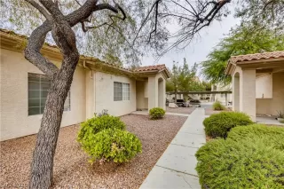 Photo #2: 2233200 Listing