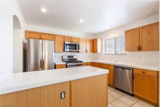 Photo #2: 2233215 Listing