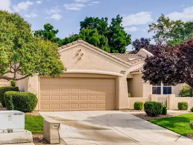 MLS: 2233227 Condo For Sale