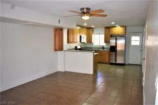 Photo #2: 2233241 Listing