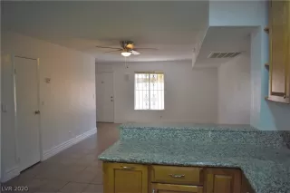 Photo #6: 2233241 Listing