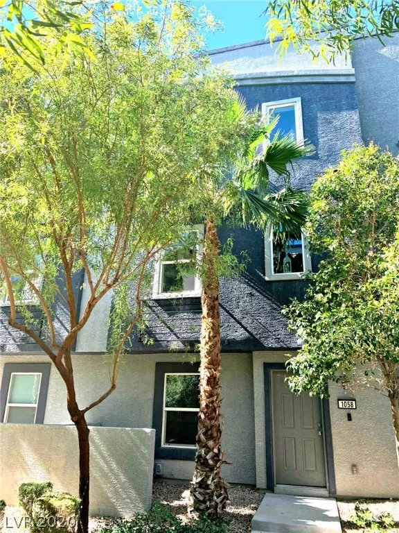 MLS: 2233255 Condo For Sale