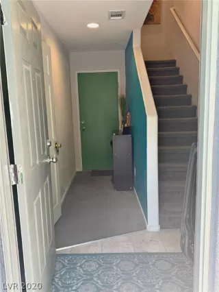 Photo #3: 2233255 Listing