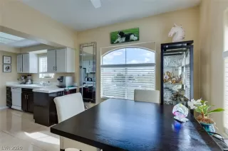 Photo #6: 2233260 Listing