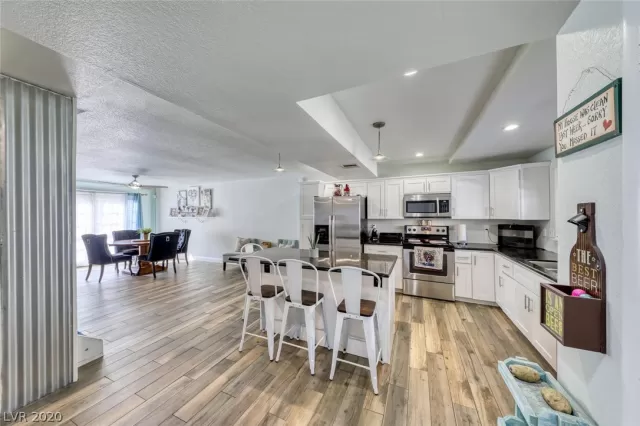 MLS: 2233293 Condo For Sale