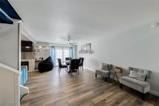 Photo #3: 2233293 Listing 