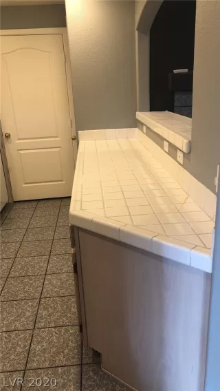 Photo #2: 2233373 Listing 