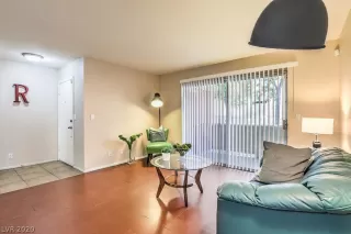 Photo #2: 2233405 Listing 