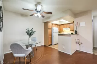 Photo #4: 2233405 Listing 