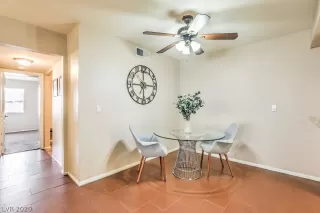 Photo #5: 2233405 Listing 