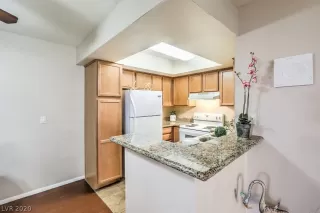 Photo #6: 2233405 Listing 