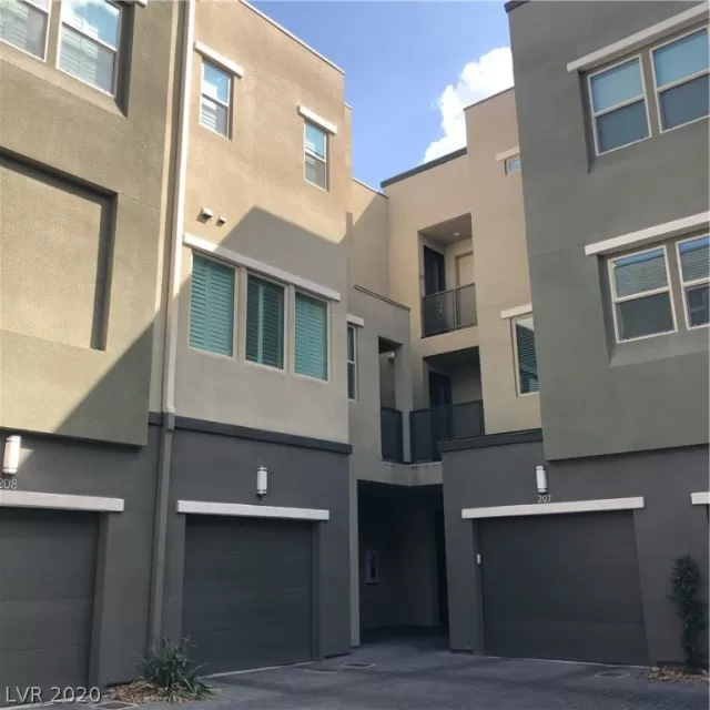 MLS: 2233426 Condo For Sale