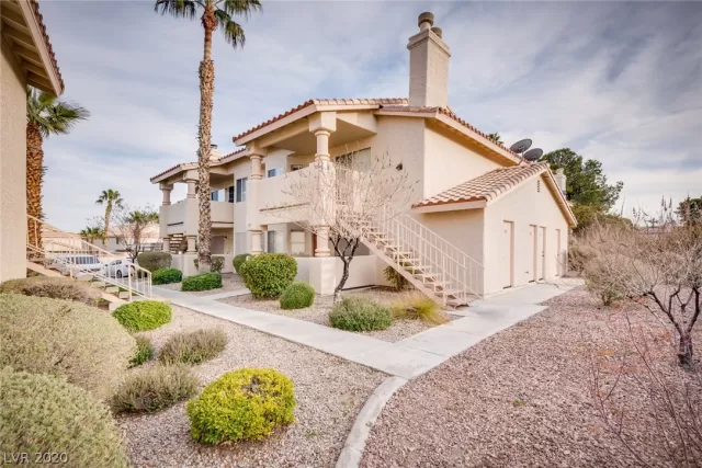 MLS: 2233494 Condo For Sale