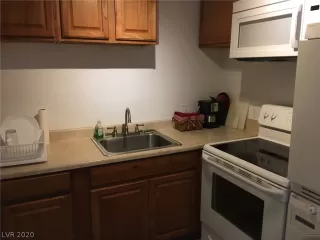 Photo #6: 2233497 Listing