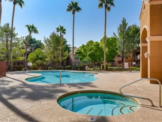 Photo #3: 2233514 Listing 