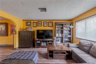 Photo #1: 2233527 Listing