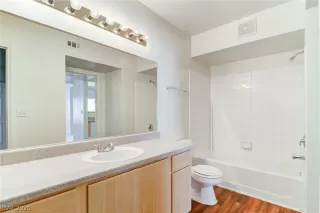 Photo #5: 2233534 Listing 