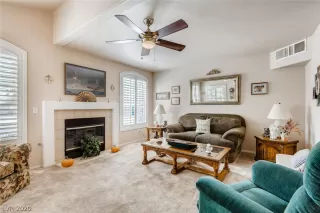 Photo #4: 2233551 Listing