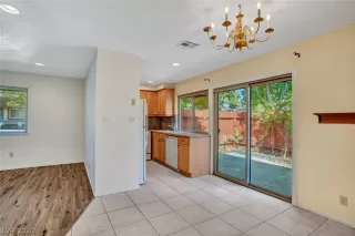 Photo #6: 2233552 Listing